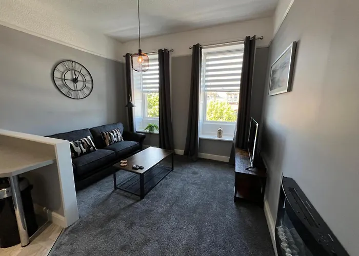 The Globe Apartments